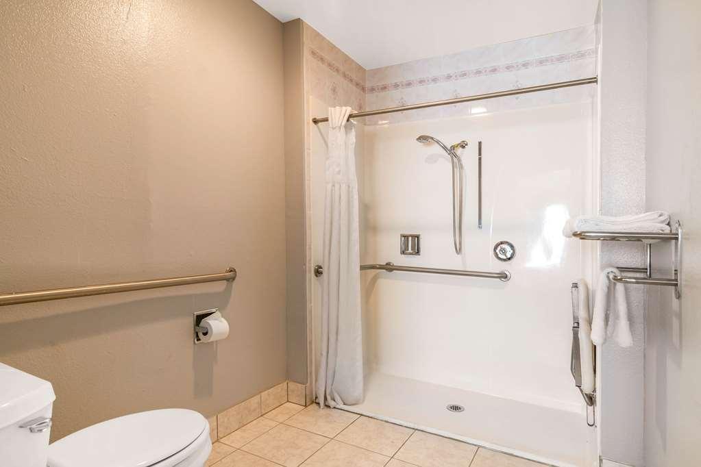 Rodeway Inn Auburn Room photo