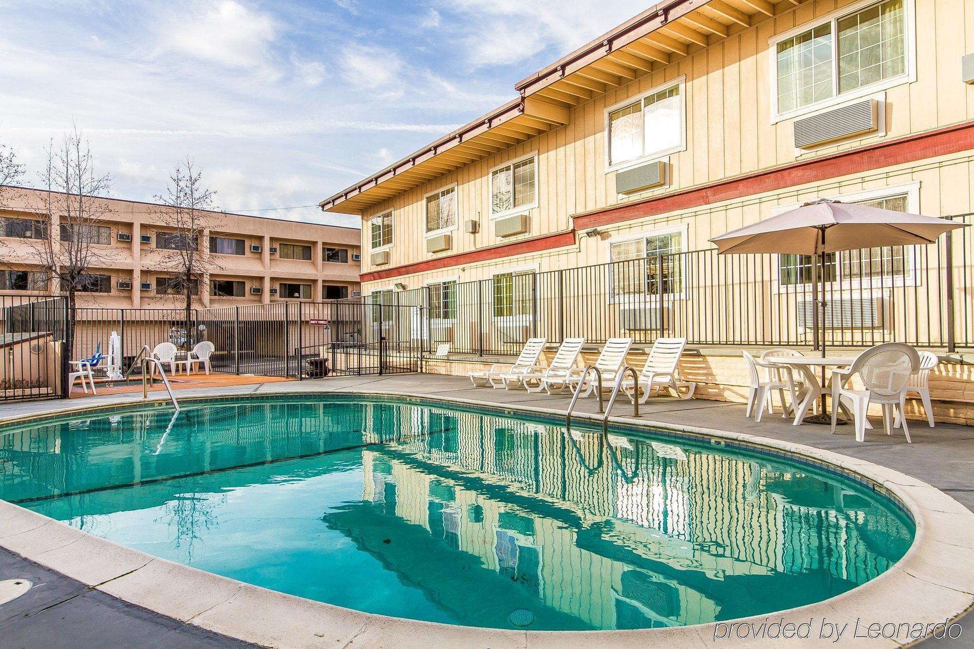 Rodeway Inn Auburn Exterior photo