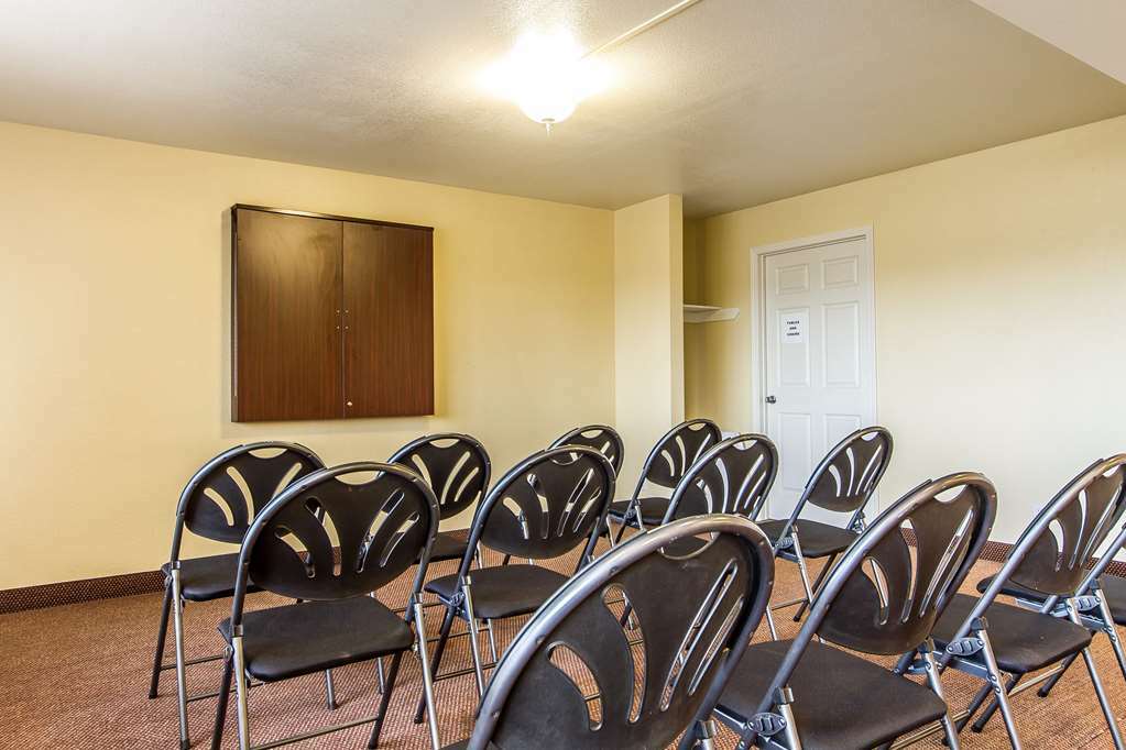 Rodeway Inn Auburn Facilities photo